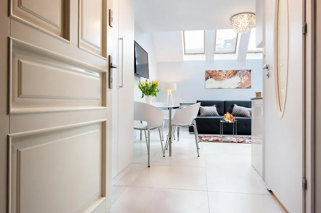 Elegant City Center Apartment Krakow